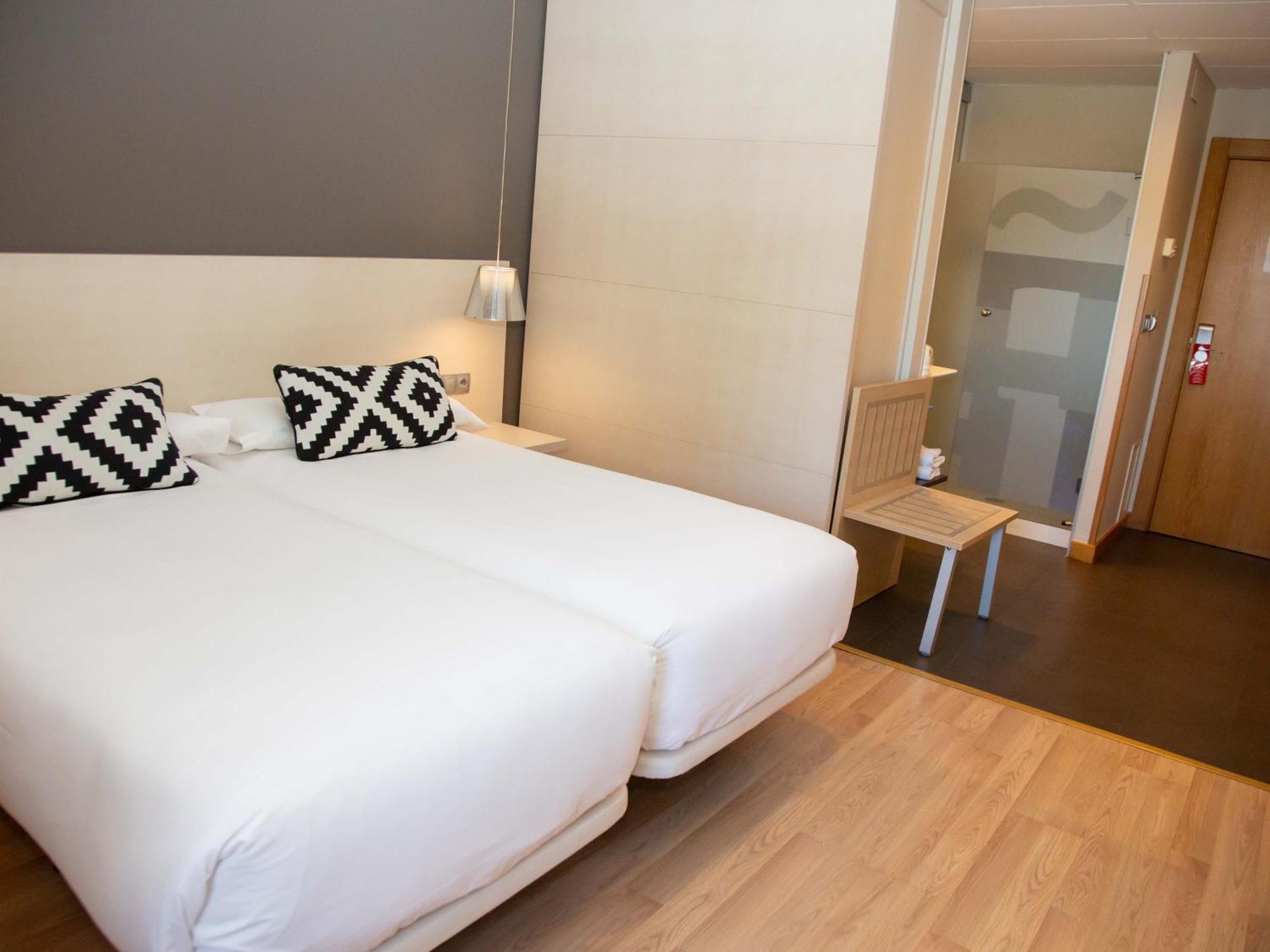 Hotel Restaurante Cadosa Soria Ngoại thất bức ảnh