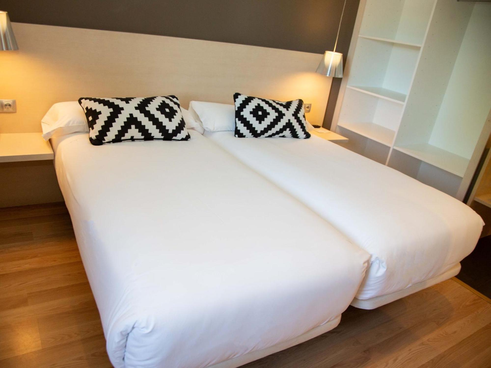 Hotel Restaurante Cadosa Soria Ngoại thất bức ảnh