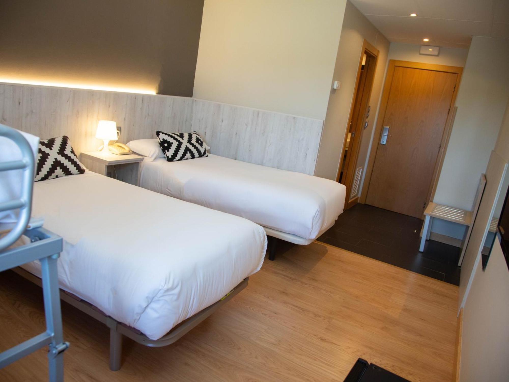 Hotel Restaurante Cadosa Soria Ngoại thất bức ảnh