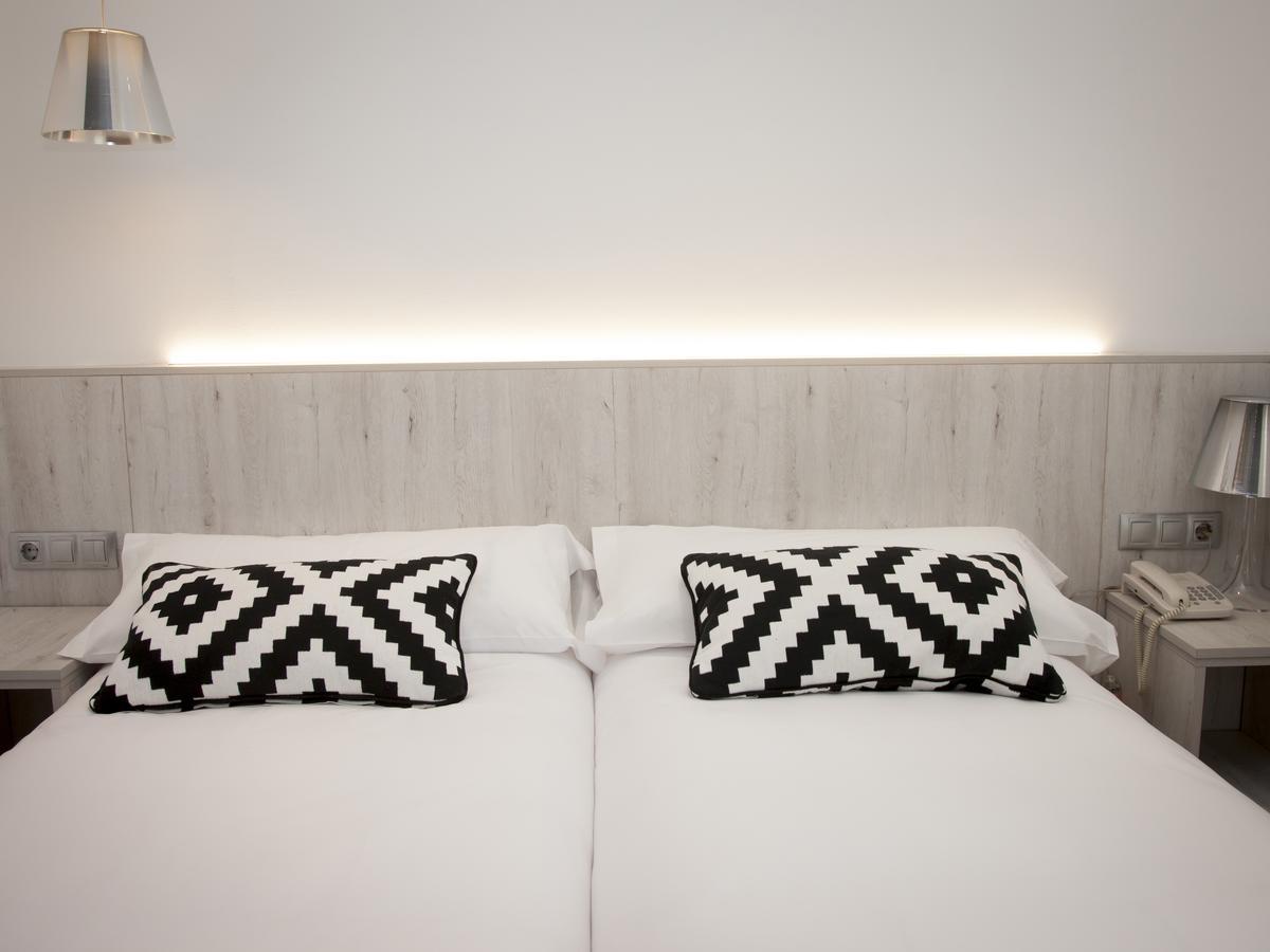 Hotel Restaurante Cadosa Soria Ngoại thất bức ảnh